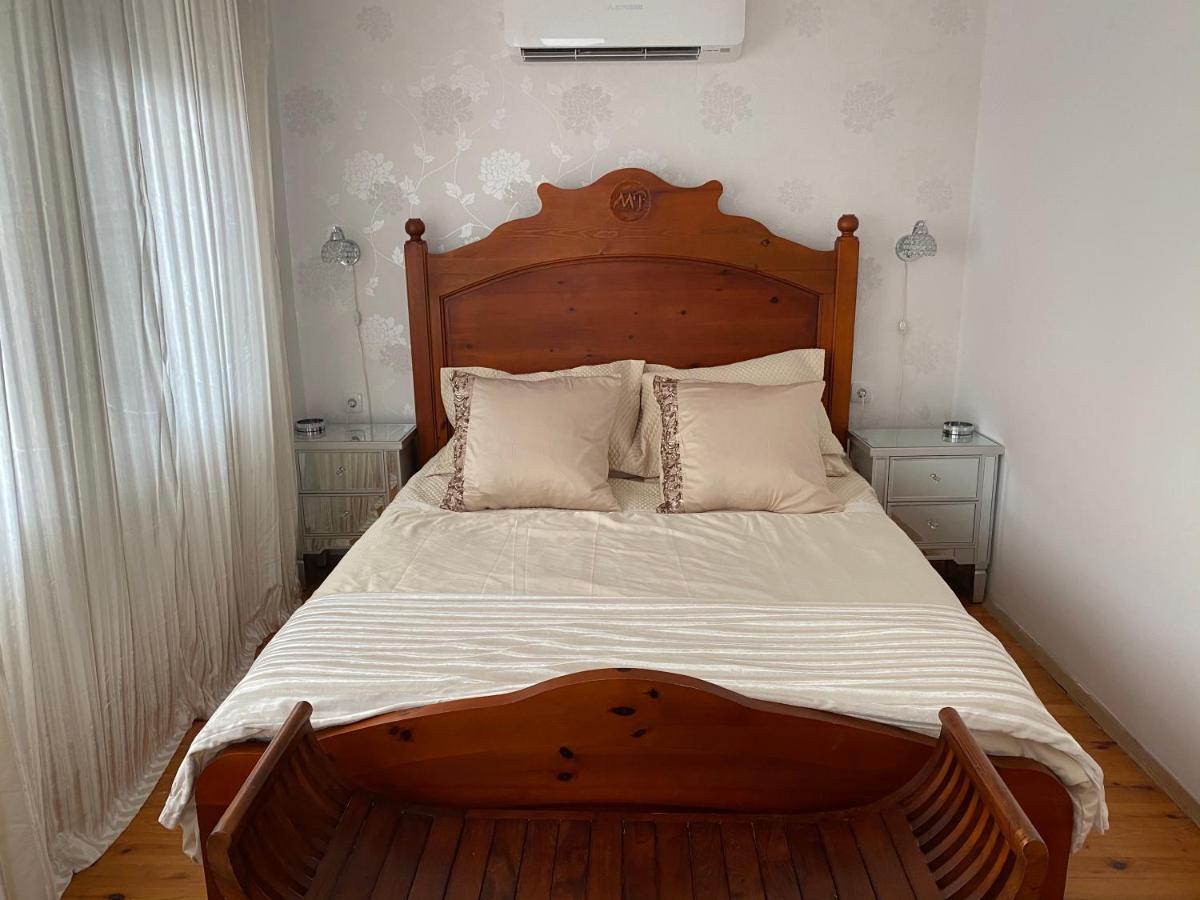 Angliiska Vila Arbanaszi Kültér fotó